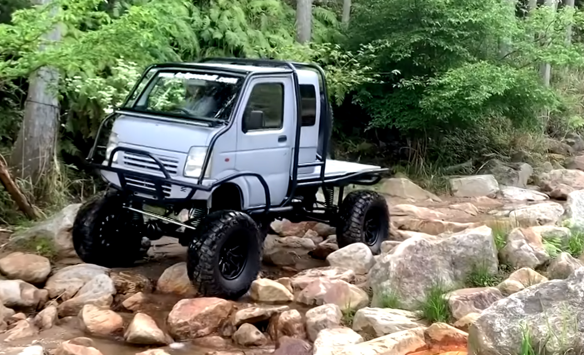 kei mini truck on portal axles rockcrawling