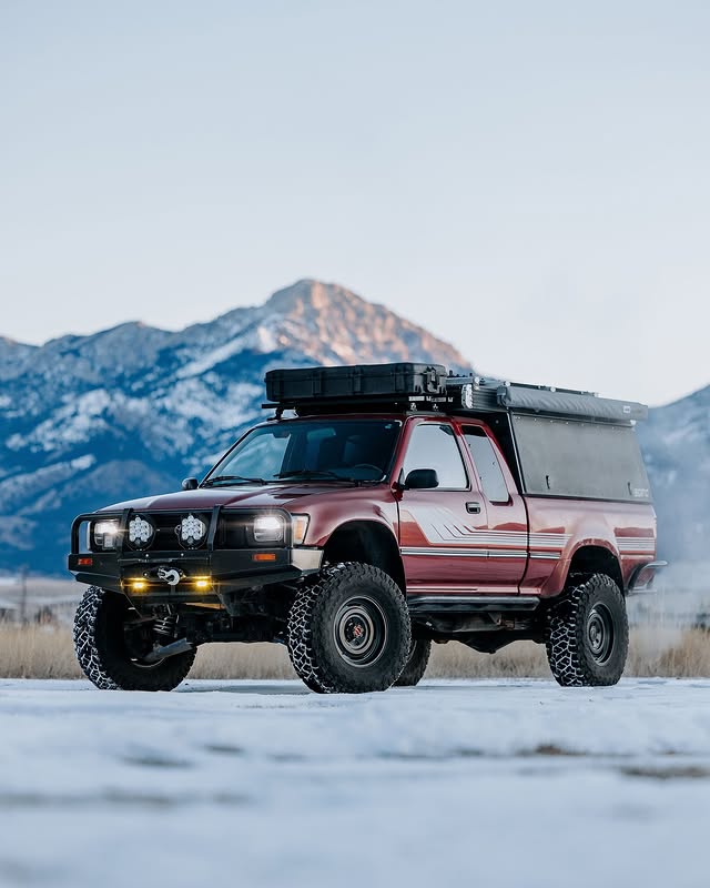DesktoGlory's Overland Toyota Pickup "Red"