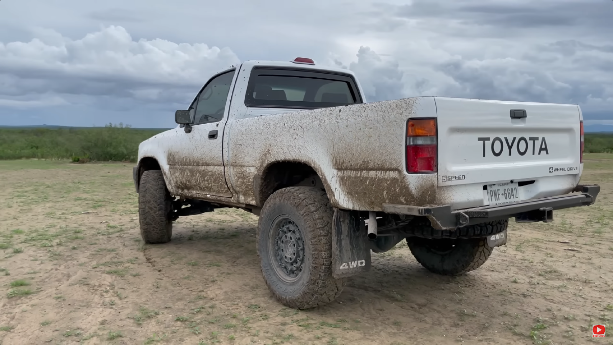 Luis' Sleeper Toyota Pickup
