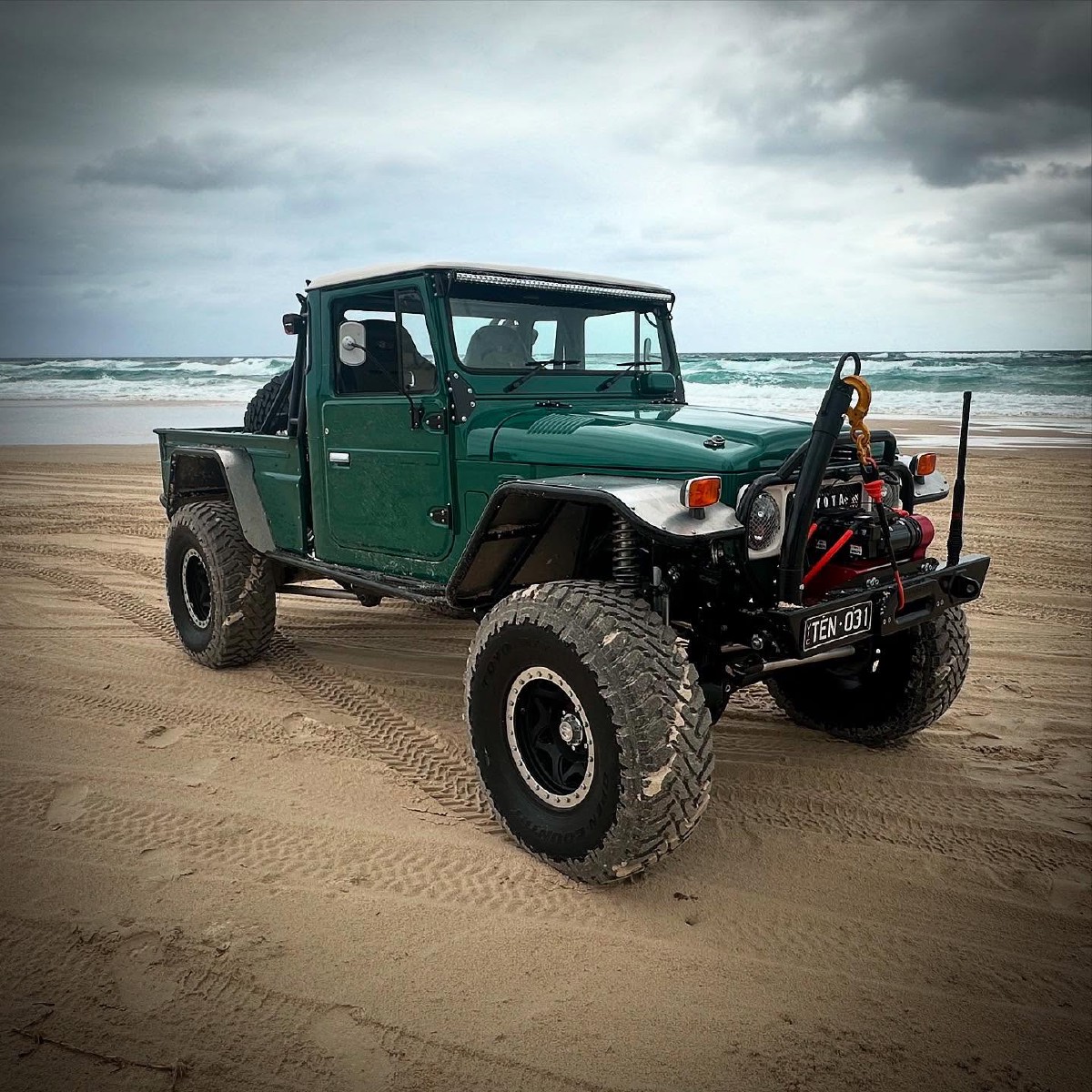 LCS 4x4 Shop Truck Toyota Land Cruiser FJ45