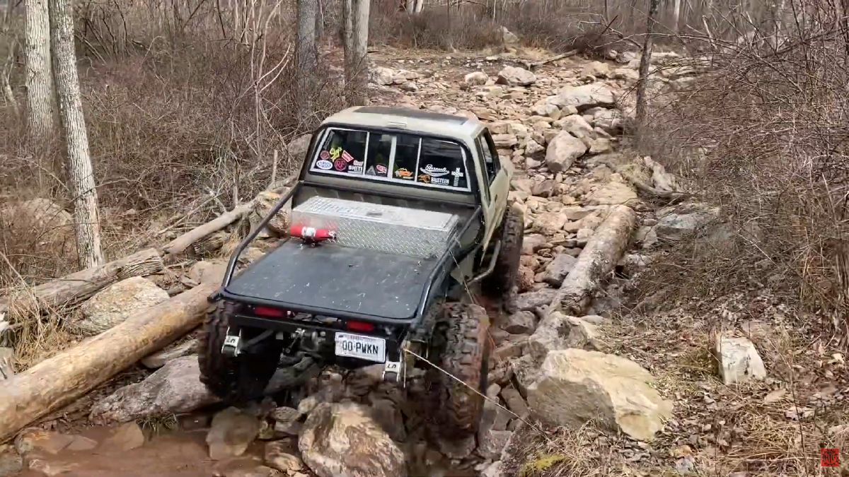 Toyota rock crawler walk at Rausch Creek