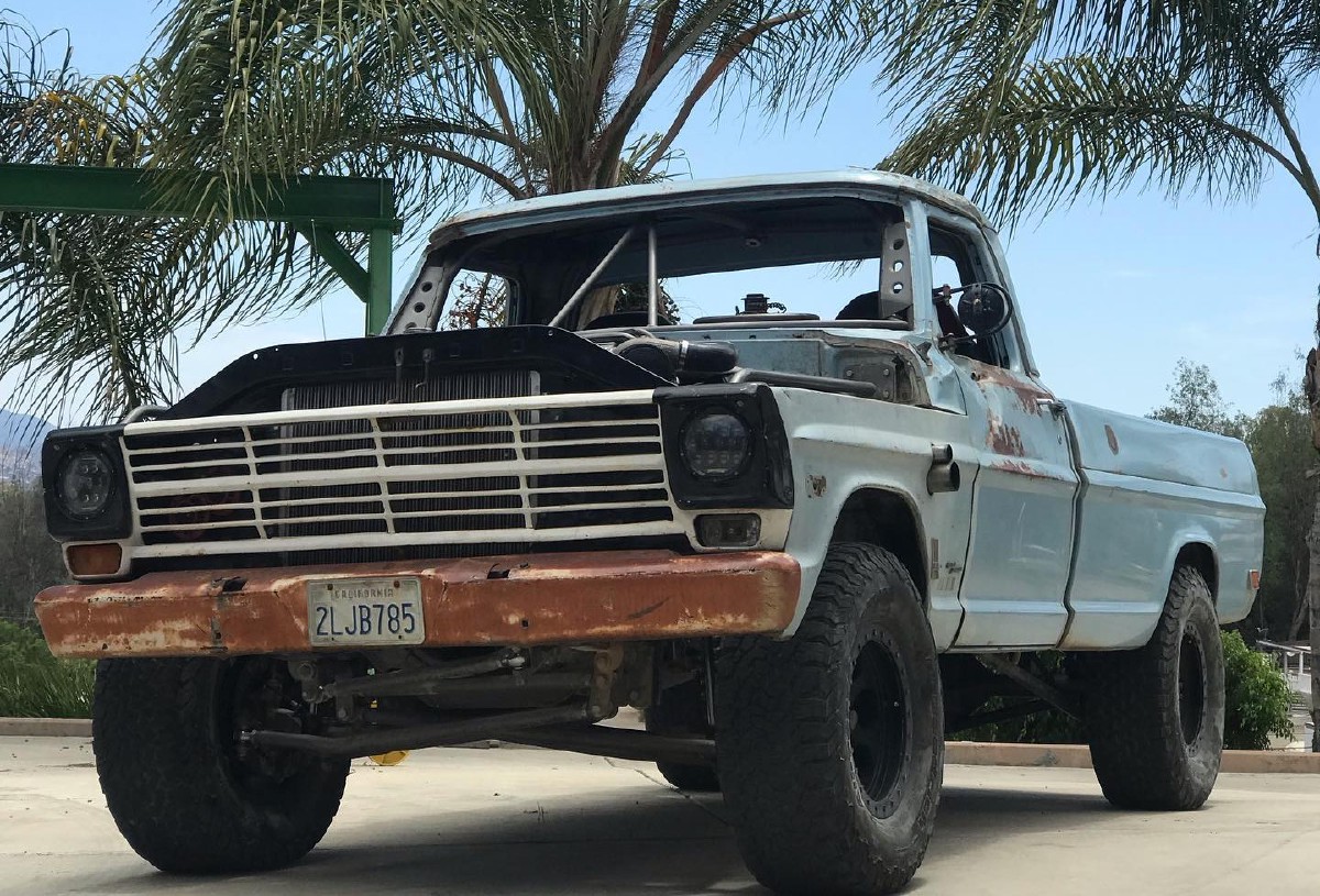 Dejay's '69 twin turbo Ford F100 prerunner